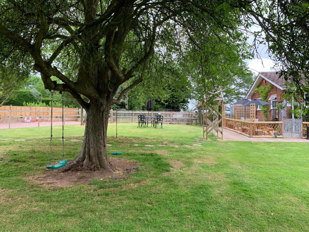Hedgehog Lodge Colwall Екстер'єр фото